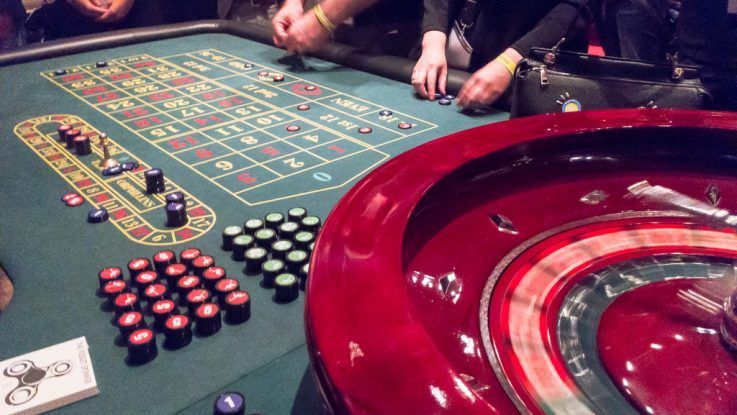 پاکستان میں PokerDiscover کا آن لائن کیسینو سیکشن کھولیں۔